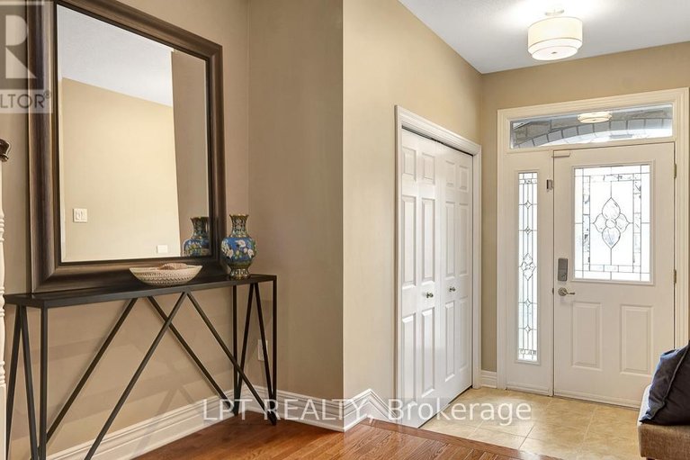 29614830/176-lanark-avenue/westboro-north/ottawa/ontario/K1Z1E5_6