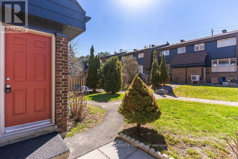 29678414/55-2610-draper-avenue/redwood-park/ottawa/ontario/K2H8X8_6