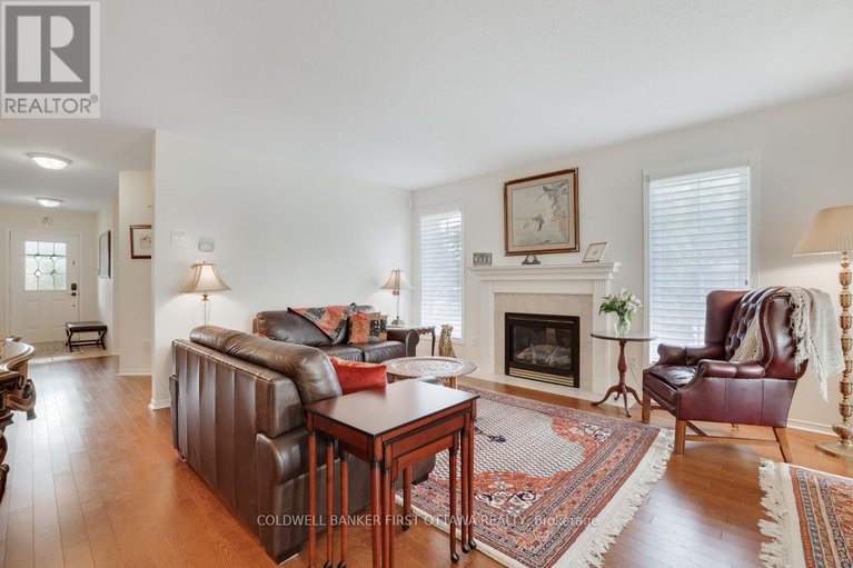28678446/10-ladybirds-crescent/stittsville-north/ottawa/ontario/K2S1Z6_12