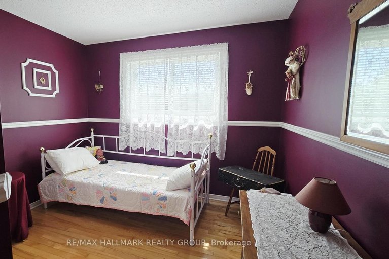 29675642/119-archie-street/constance-bay/ottawa/ontario/K0A3M0_16