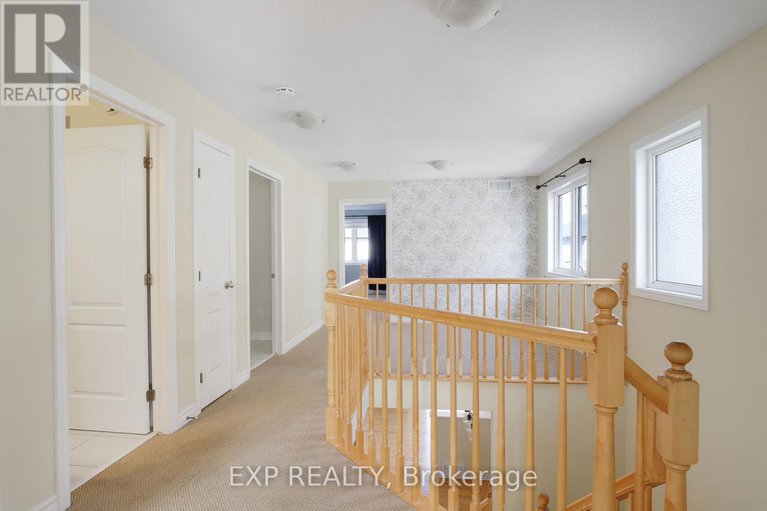 29098457/618-moorpark-avenue/emerald-meadowstrailwest/ottawa/ontario/K2M0B6_24