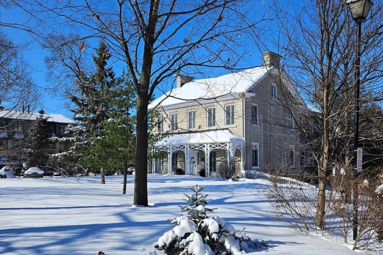 28946487/6-635-richmond-road/woodroffe/ottawa/ontario/K2A0G6_2