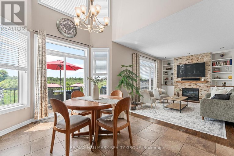 28460424/182-felicity-crescent/mer-bleuebradley-estatesanderson-park/ottawa/ontario/K1W0C2_15