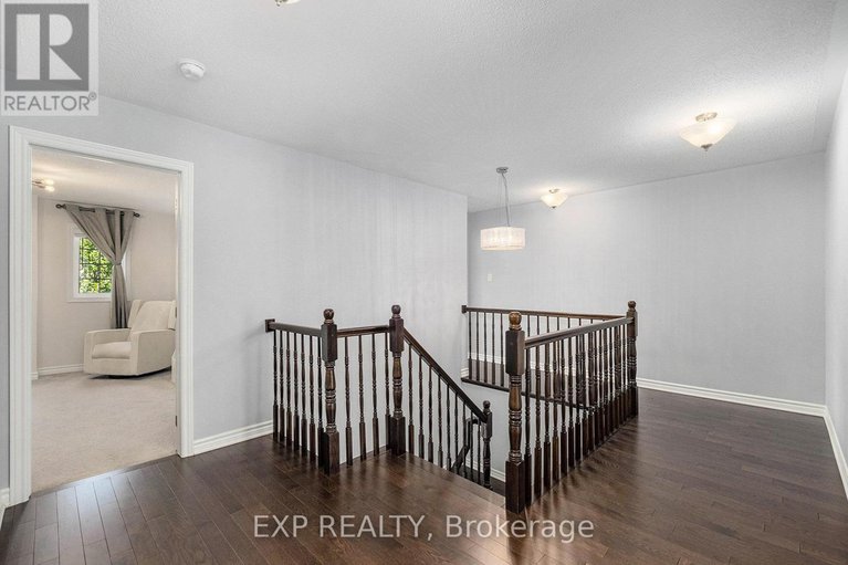 29070319/233-rivertree-street/emerald-meadowstrailwest/ottawa/ontario/K2M0J4_14