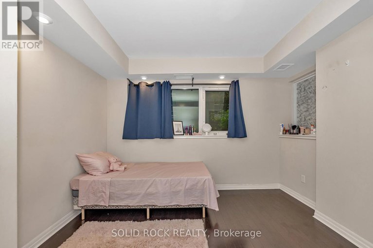 28361578/306-195-besserer-n/sandy-hill/ottawa/ontario/K1N0B6_12