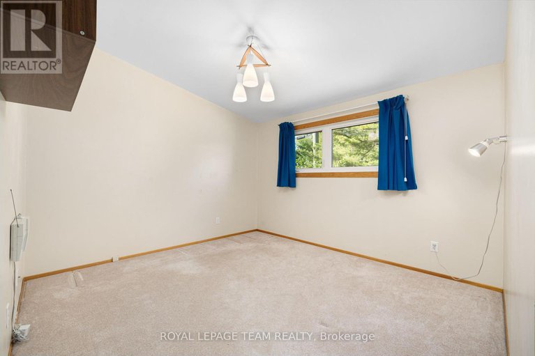 28874346/660-sandra-avenue/elmvale-acres/ottawa/ontario/K1G2Z8_19