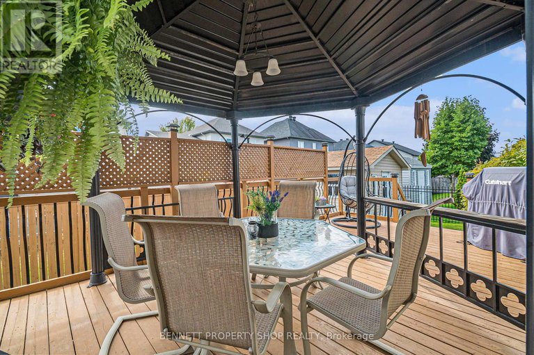 28864700/460-jasper-crescent/town-of-rockland/clarence-rockland/ontario/K4K0C7_25