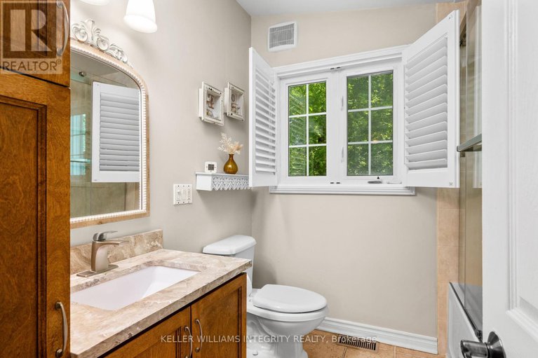 28054829/3-briarcliffe-drive/rothwell-heights/ottawa/ontario/K1J6E3_30