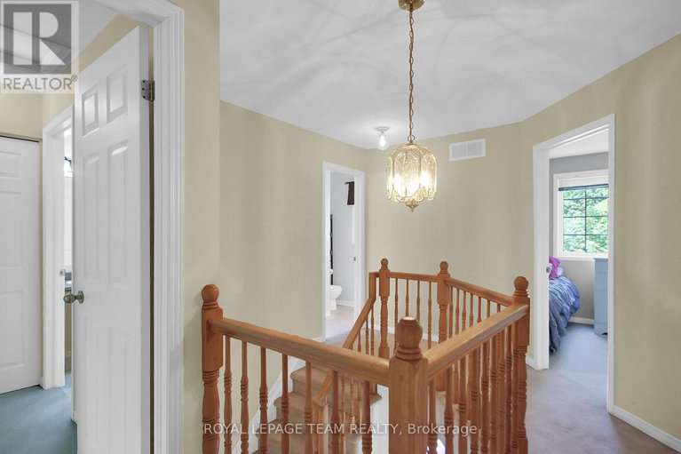 28617518/16-riverbank-court/stittsville-central/ottawa/ontario/K2S1V7_18