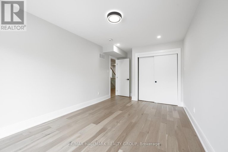 28469125/185-carleton-avenue/ottawa-westtunneys-pasture/ottawa/ontario/K1Y0J5_21