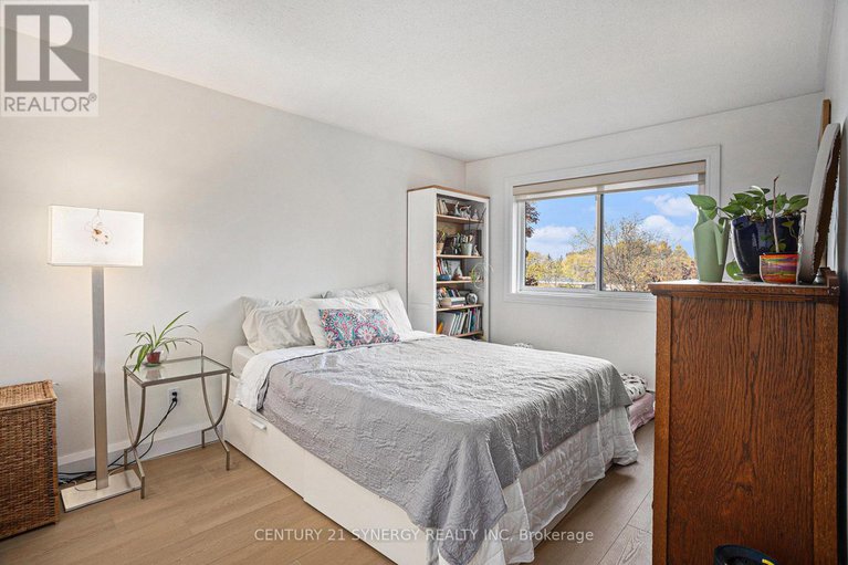 28993564/204-270-brittany-drive/viscount-alexander-park/ottawa/ontario/K1K4M3_17