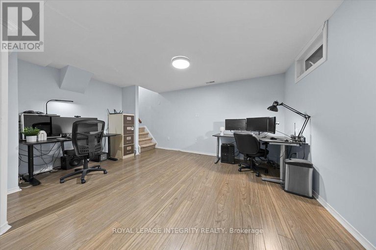 28813112/3759-autumnwood-street/emerald-woodssawmill-creek/ottawa/ontario/K1T2G7_33