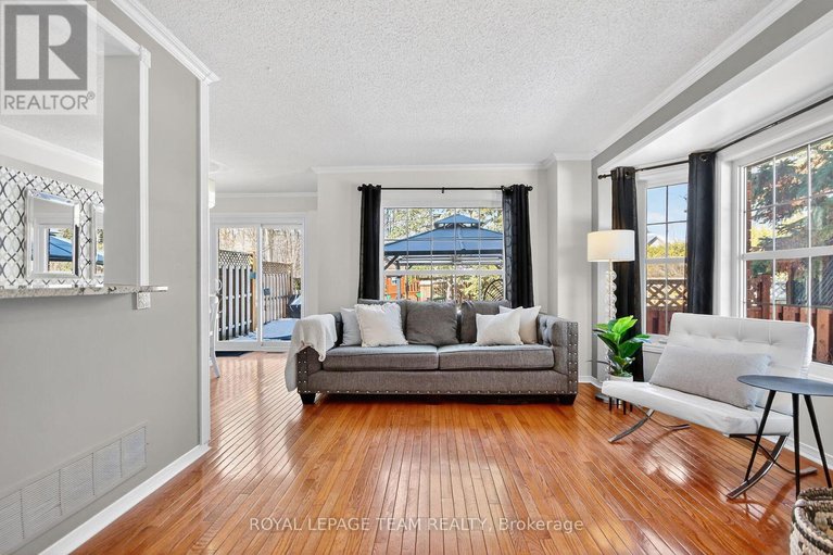 29431774/2-furlong-crescent/bridlewood/ottawa/ontario/K2M2J1_8