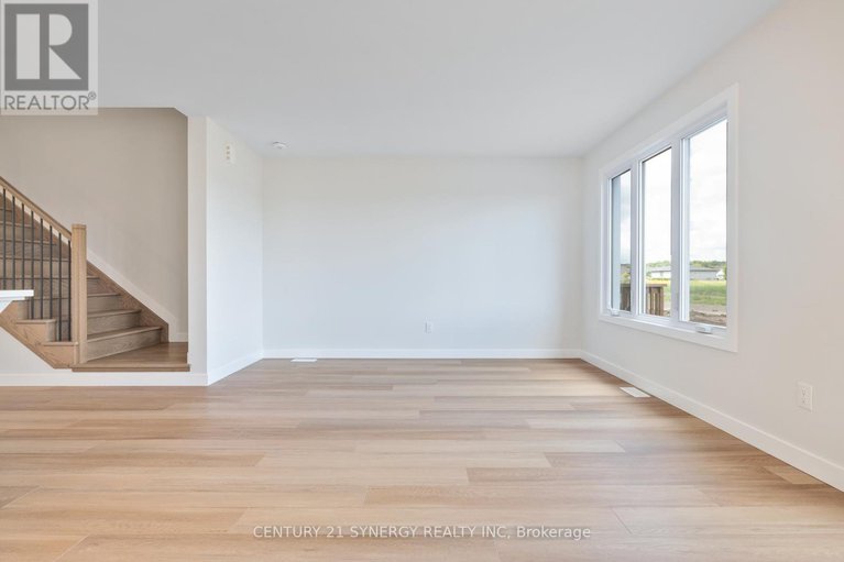 28643716/15-helen-street/north-stormont-finch-twp/north-stormont/ontario/K0A1R0_16