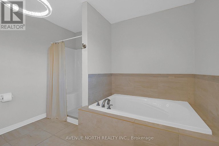 28540961/429-dovehaven-street/mer-bleuebradley-estatesanderson-park/ottawa/ontario/K1W0H2_42