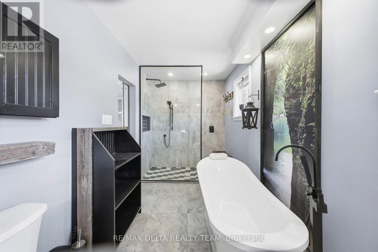 29284184/1653-lakeshore-drive/greely/ottawa/ontario/K4P1H1_23