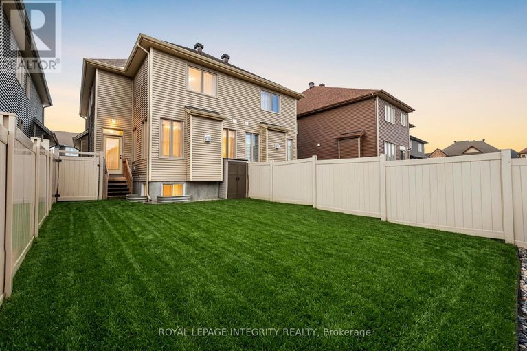 29615069/696-vivera-place/stittsville-north/ottawa/ontario/K2S2N1_37