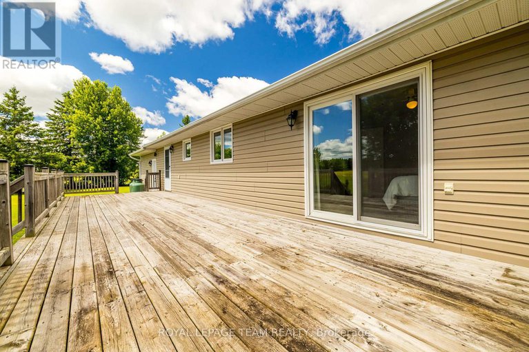28642297/1234-kinburn-side-road/dunrobin/ottawa/ontario/K0A3M0_36