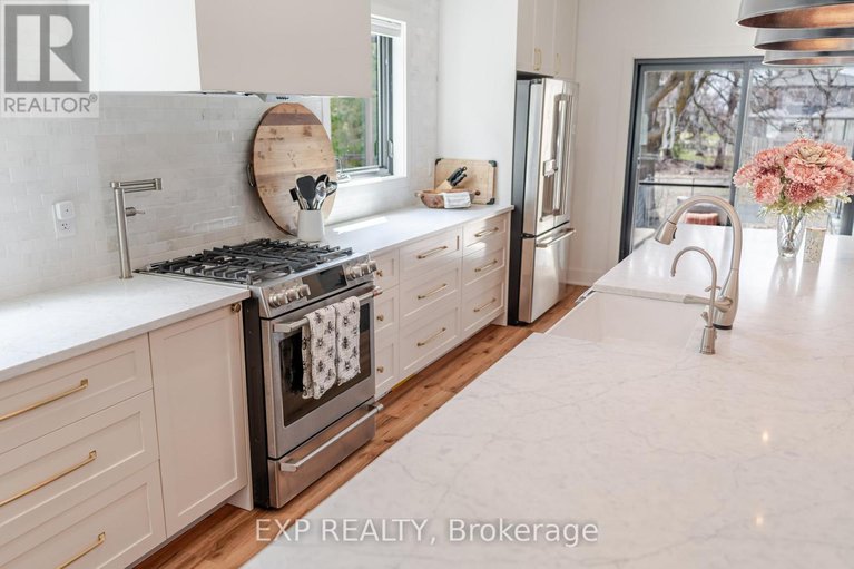 29441745/12-viewmount-drive/meadowlandscrestview/ottawa/ontario/K2G1R5_23