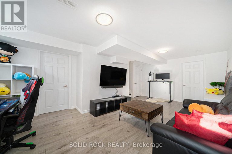 28954460/380-rouncey-road/emerald-meadowstrailwest/ottawa/ontario/K2V0H9_21