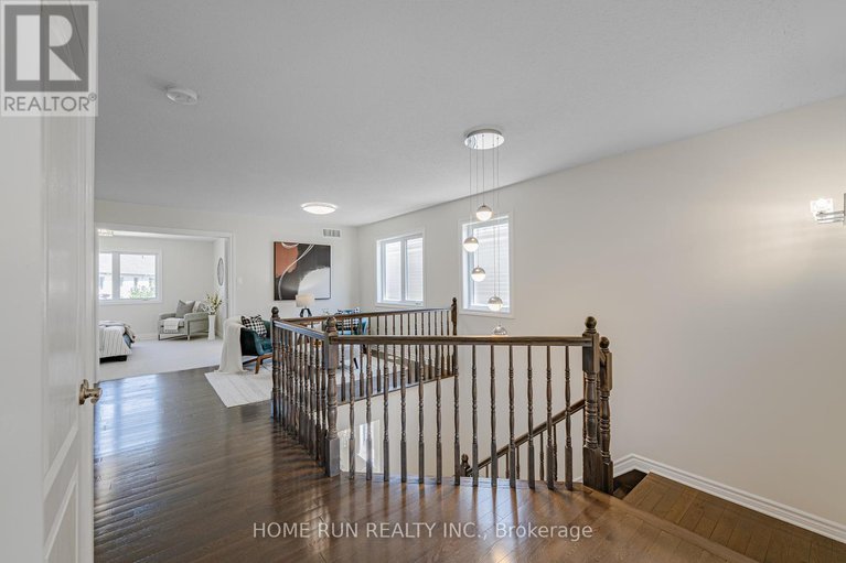 28817994/1576-carronbridge-circle/emerald-meadowstrailwest/ottawa/ontario/K2M0G5_33