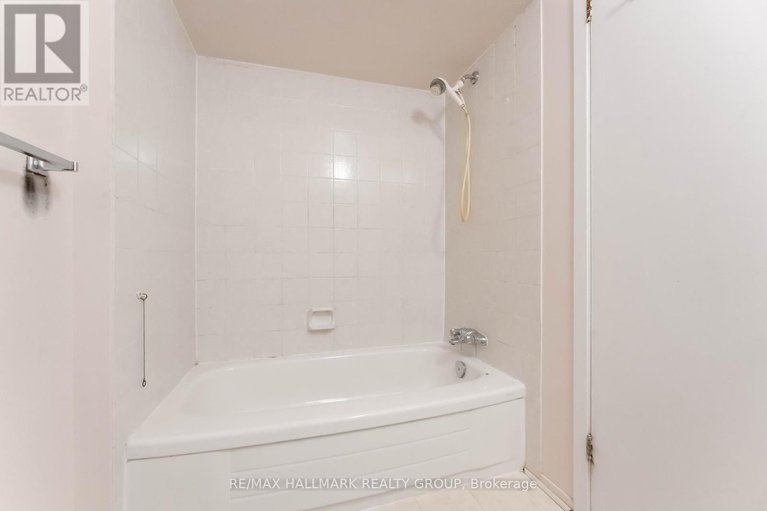 28859547/447-canotia-place/fallingbrookpineridge/ottawa/ontario/K4A2K1_28