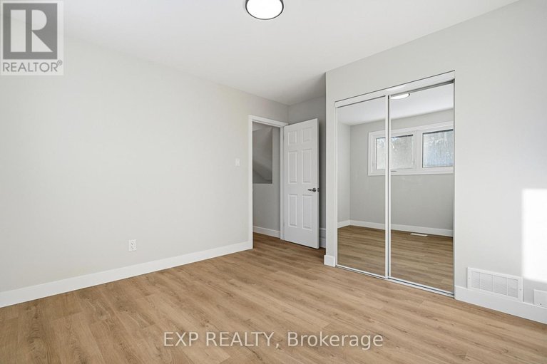 29533055/2158-fillmore-crescent/beacon-hill-north/ottawa/ontario/K1J6A4_24