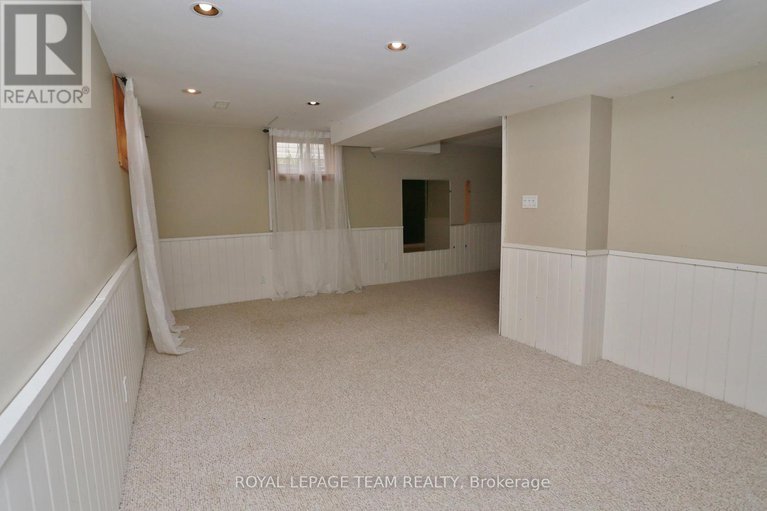 29107094/78-friendly-crescent/stittsville-south/ottawa/ontario/K2S2B5_16