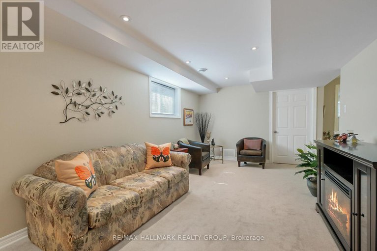 28822293/325-farincourt-crescent/avalon-west/ottawa/ontario/K4A0M6_26