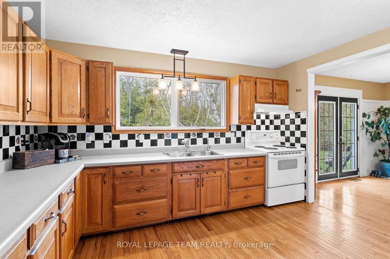 28299232/2915-county-rd-20-road/north-grenville-twp-kemptville-south/north-grenville/ontario/K0G1J0_13