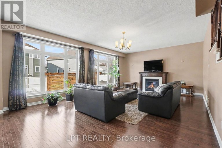 29654926/269-gracewood-crescent/blossom-parkkemp-parkfindlay-creek/ottawa/ontario/K1T0J1_15