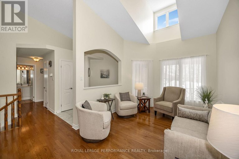 29419207/49-peregrine-crescent/bridlewood/ottawa/ontario/K2M2T2_5