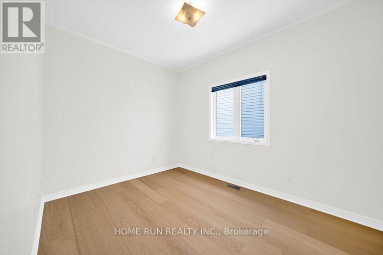 29424088/265-colbert-crescent/ridgemont/ottawa/ontario/K1V2C7_15