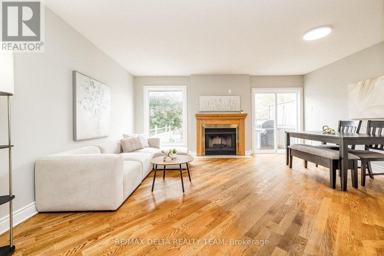 28905384/1540-briarfield-crescent/fallingbrookridgemount/ottawa/ontario/K4A1Z9_3