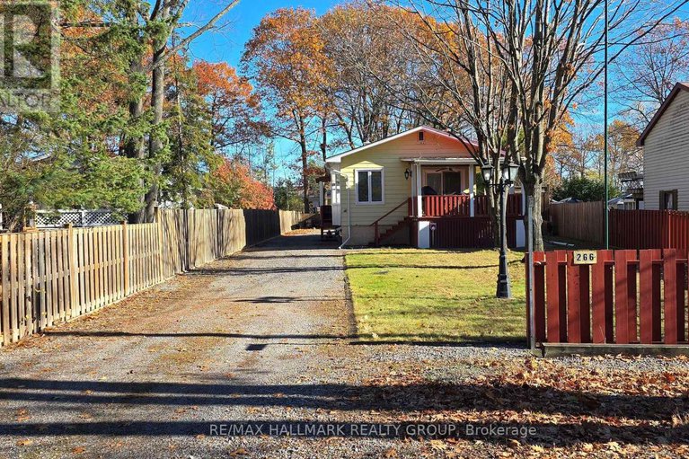 29082660/266-baldwin-street/constance-bay/ottawa/ontario/K0A3M0_37