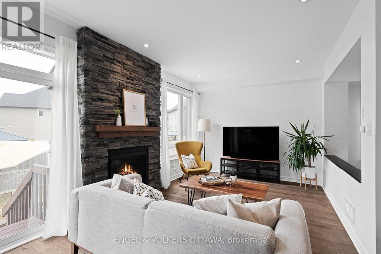 28330138/317-ardmore-street/riverside-southgloucester-glen/ottawa/ontario/K4M0E2_18