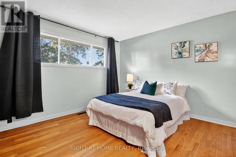 28954336/6-higwood-drive/borden-farmstewart-farmcarleton-heightsparkwood-hills/ottawa/ontario/K2E5K7_18