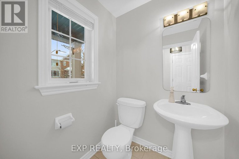 29236882/140-whetstone-crescent/barrhaven-east/ottawa/ontario/K2G7C3_16