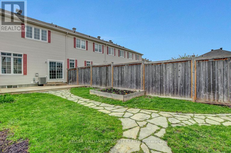 28282504/865-kennacraig-private/stonebridge/ottawa/ontario/K2J5T6_46