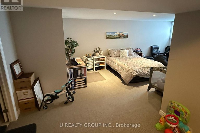 29416136/821-cedar-creek-drive/blossom-parkkemp-parkfindlay-creek/ottawa/ontario/K1T0B3_40