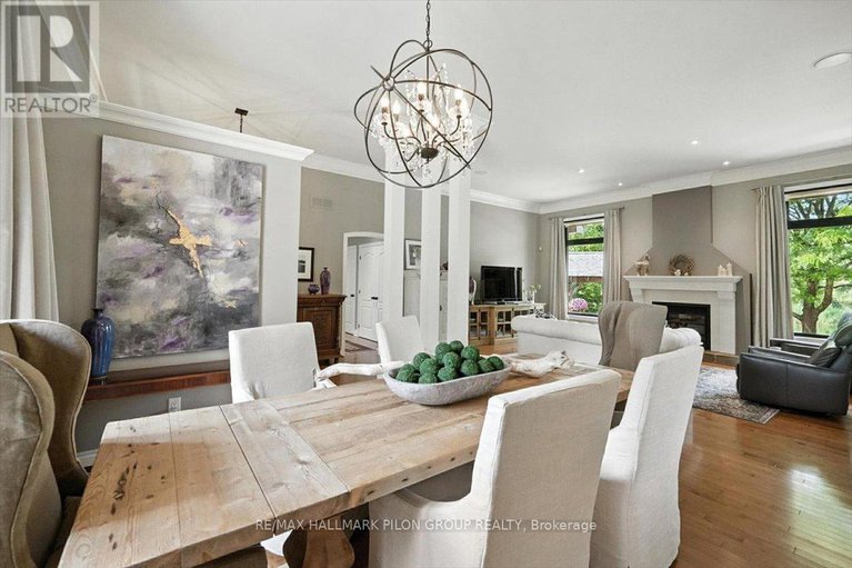 28488839/6893-sparkling-lake-way/greely/ottawa/ontario/K4P1R7_9