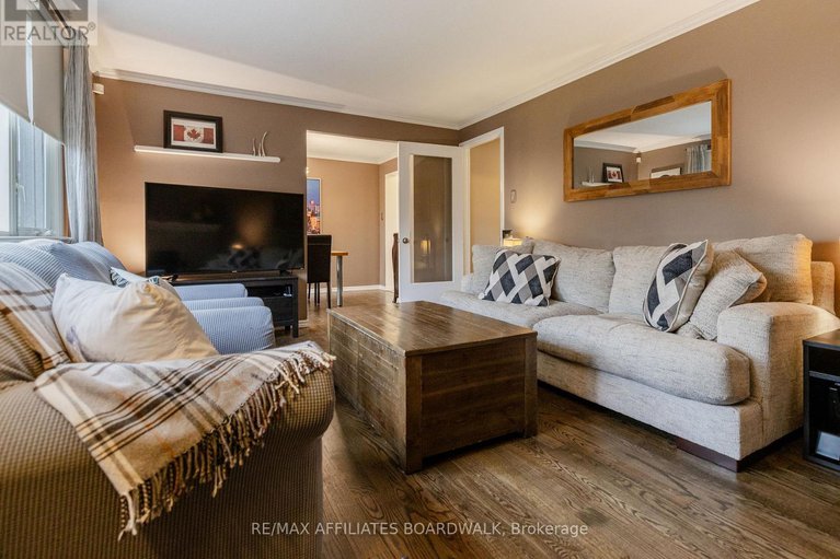 28246634/38-nestow-drive-nw/tanglewood/ottawa/ontario/K2G3X8_13
