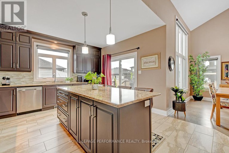 28932151/485-bruges-street/embrun/russell/ontario/K0A1W0_13