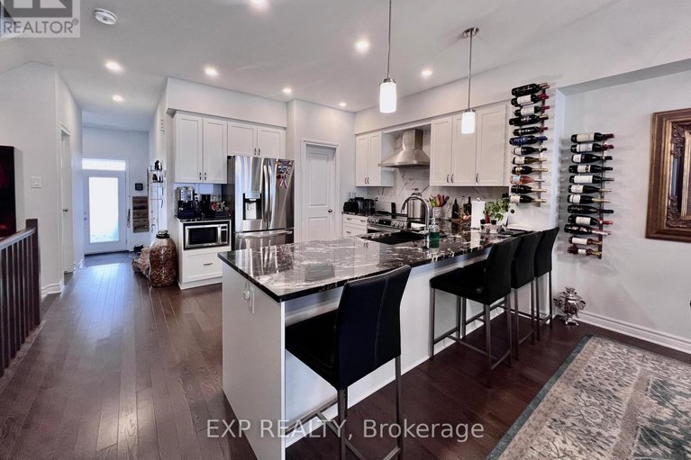 28184819/926-brian-good-avenue/riverside-southgloucester-glen/ottawa/ontario/K4M0N7_16