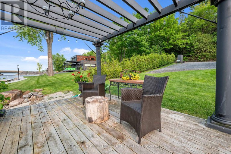 28429151/14-478-wilson-road/clarencerockland-twp/clarence-rockland/ontario/K4K1K7_40