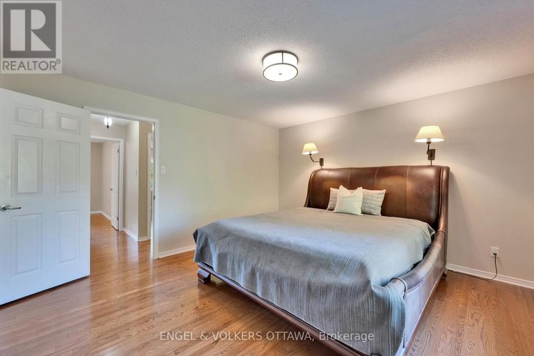 28941289/5233-mclean-crescent/manotick-long-island-nicholls-island/ottawa/ontario/K4M1G1_37