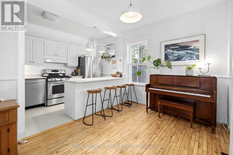 29645613/45-springfield-road/lindenlea/ottawa/ontario/K1M1C8_6