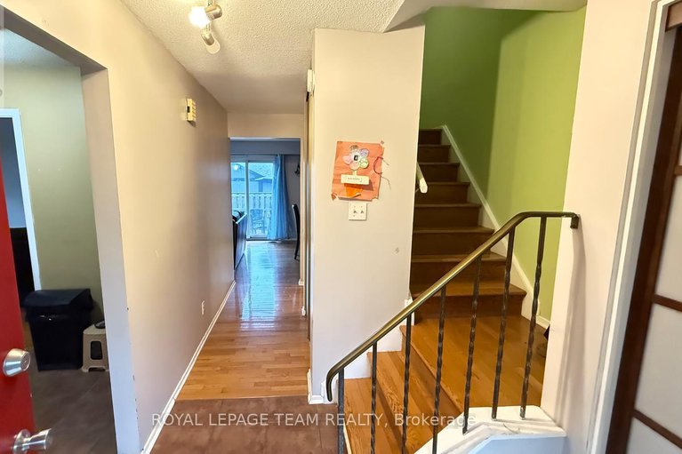 28973680/438d-moodie-drive/westcliffe-estates/ottawa/ontario/K2H8A6_3
