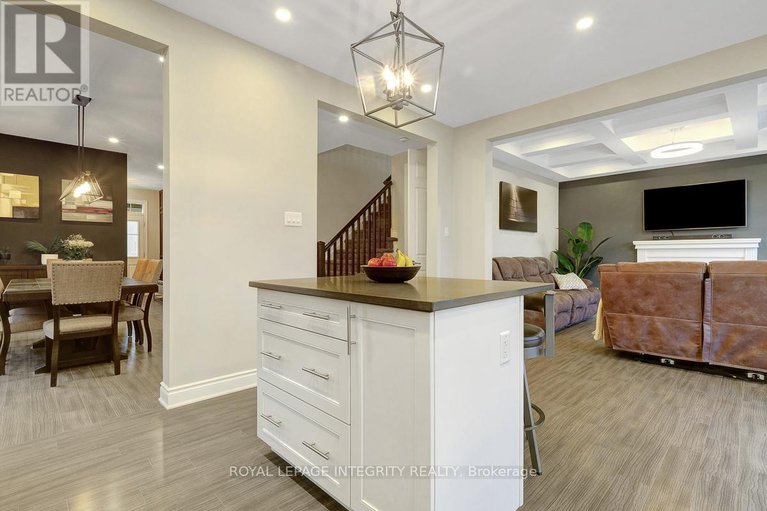 28834734/547-parade-drive/stittsville-south/ottawa/ontario/K2S0X8_20
