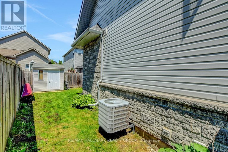 28388701/136-potts-private/notting-hillsummerside/ottawa/ontario/K4A0N7_40